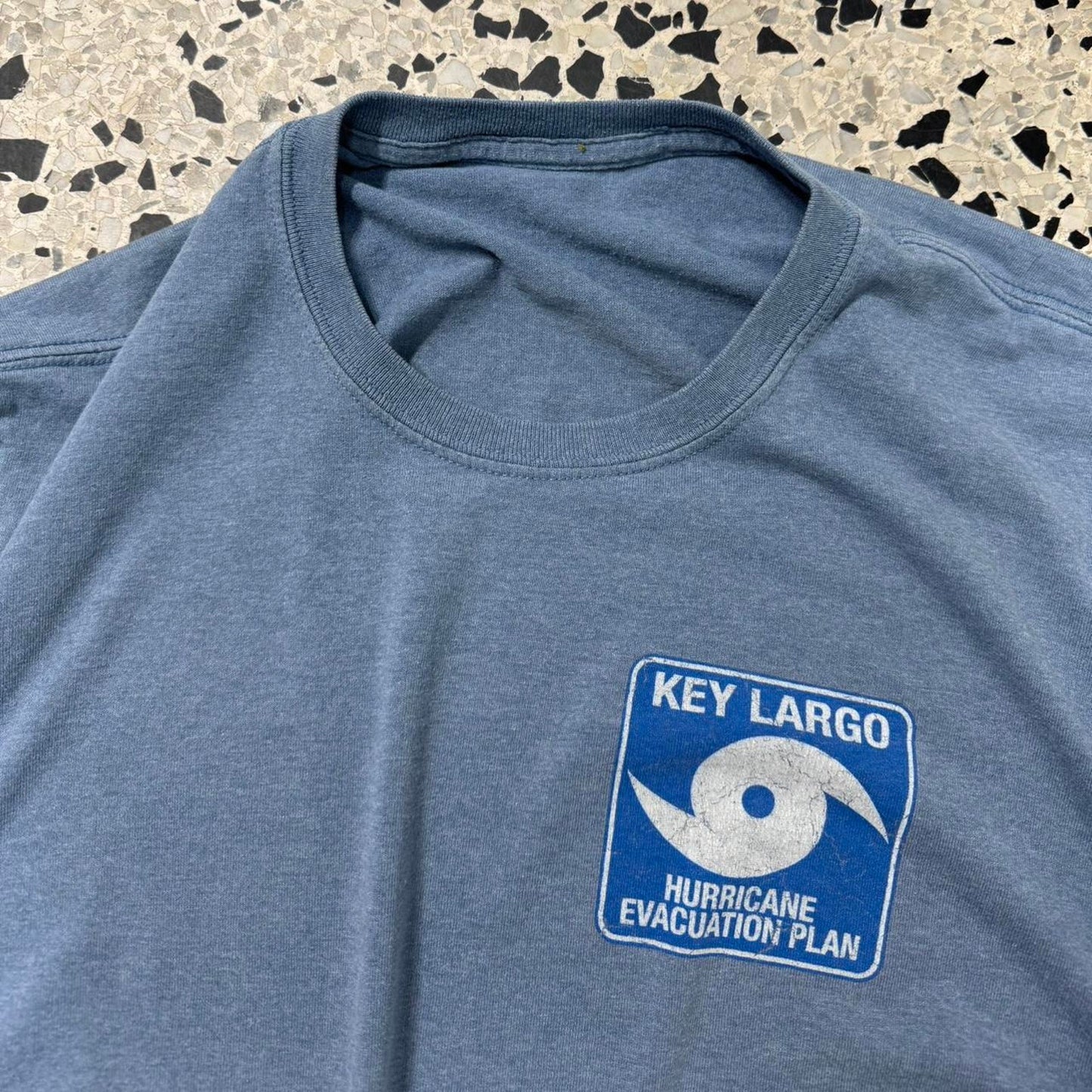 VINTAGE Y2K KEY LARGO HURRICANE EVACUATION PLAN TEE: