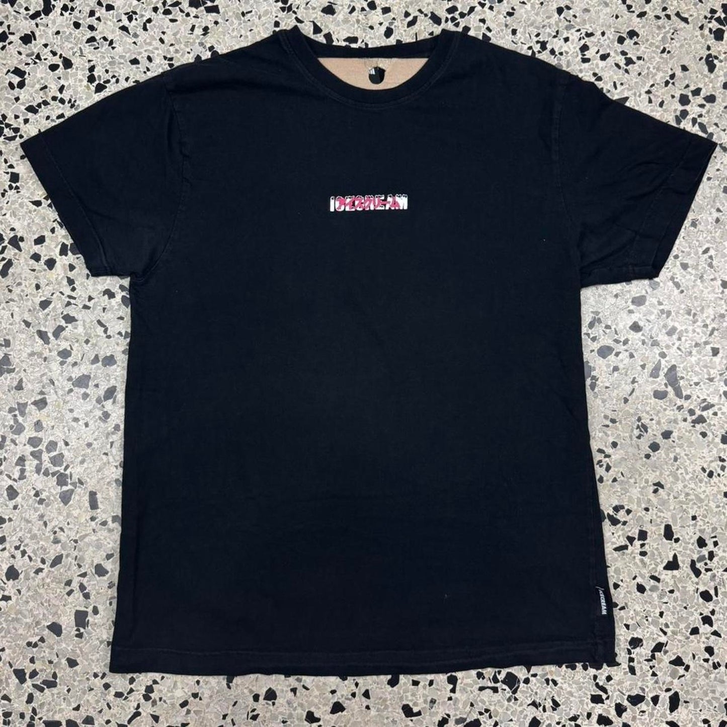 ICE CREAM JAPANESE LOGO ANIME GIRL GRAPHIC TEE: