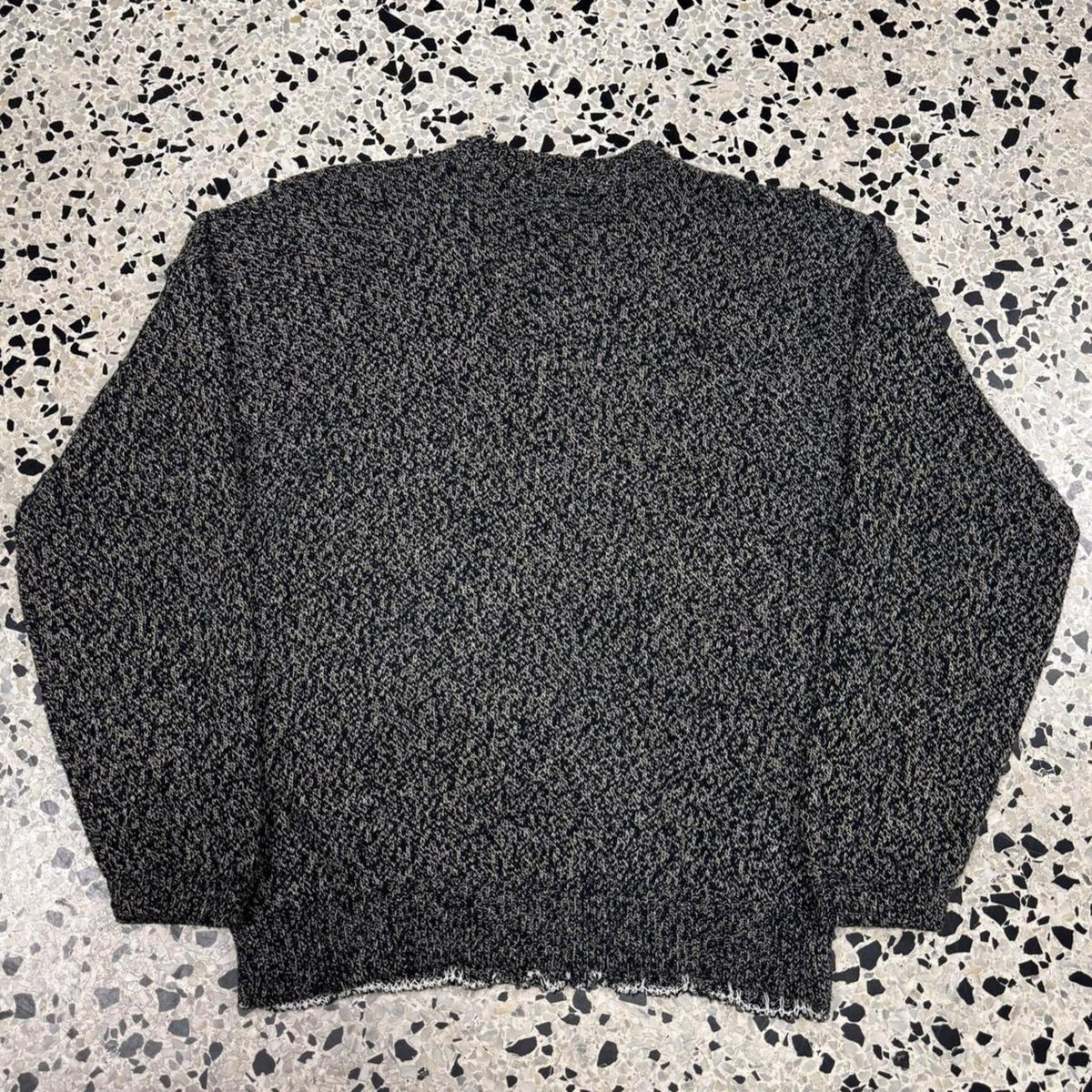 VINTAGE 80S 90S OUTFITTERS MADE IN USA HENLEY STYLE SWEATER: