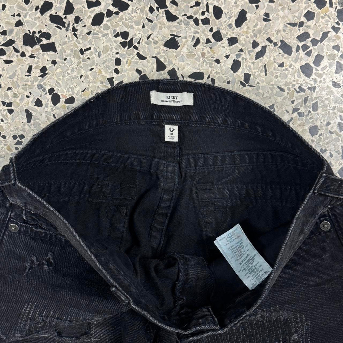 TRUE RELIGION RICKY RELAXED STRAIGHT PATCHWORK GRUNGE PUNK BLACK DENIM JEANS: