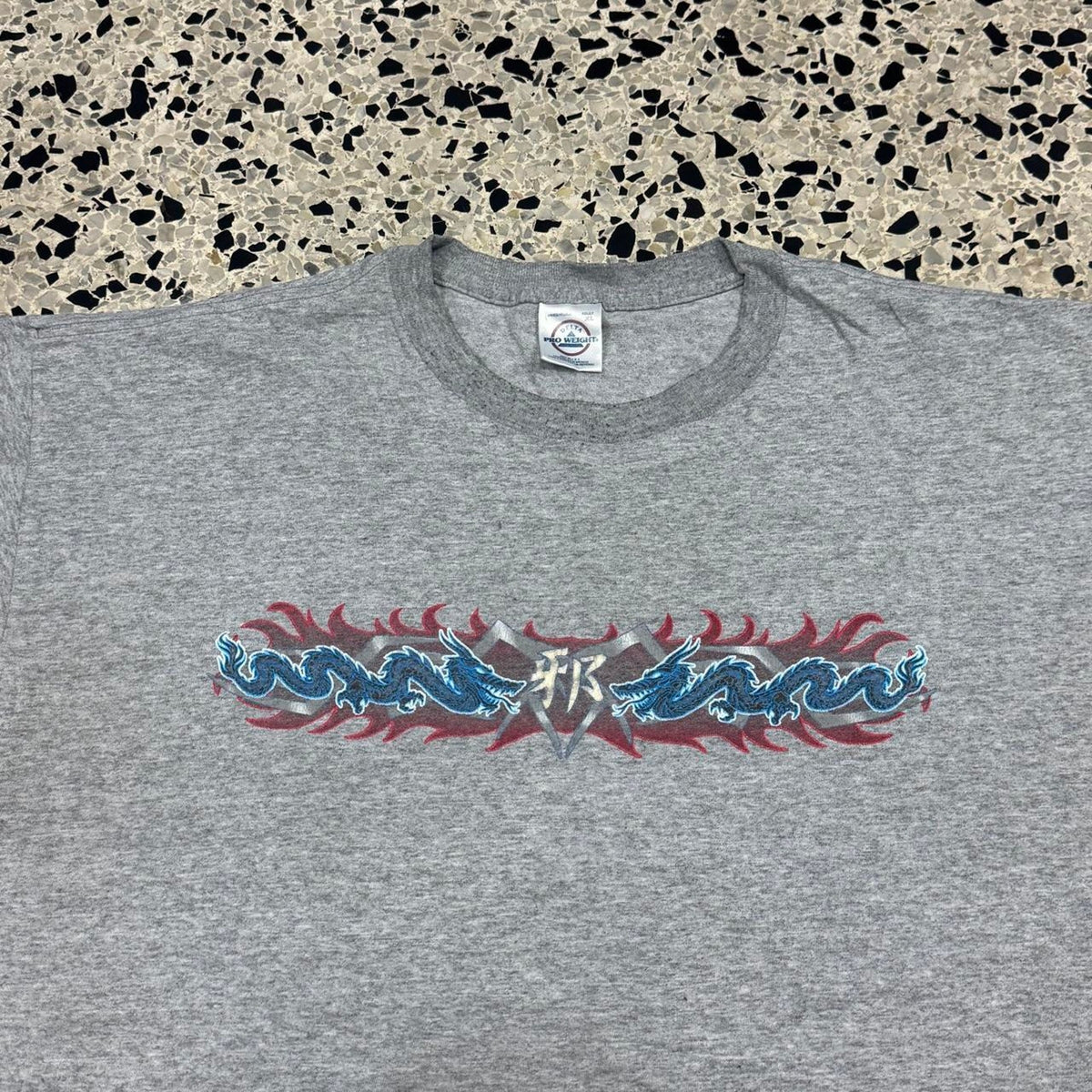 VINTAGE Y2K EASTERN DRAGON TRIBAL YEAR OF THE DRAGON TEE: