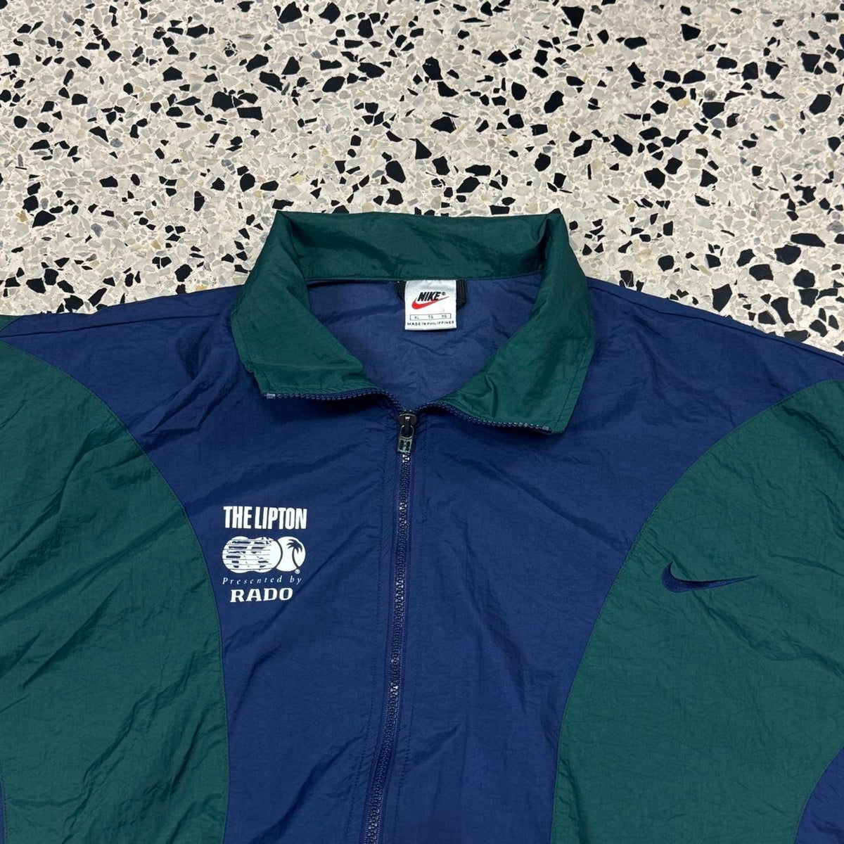 VINTAGE 90S Y2K NIKE BACK LOGO WINDBREAKER THE LIPTON JACKET: