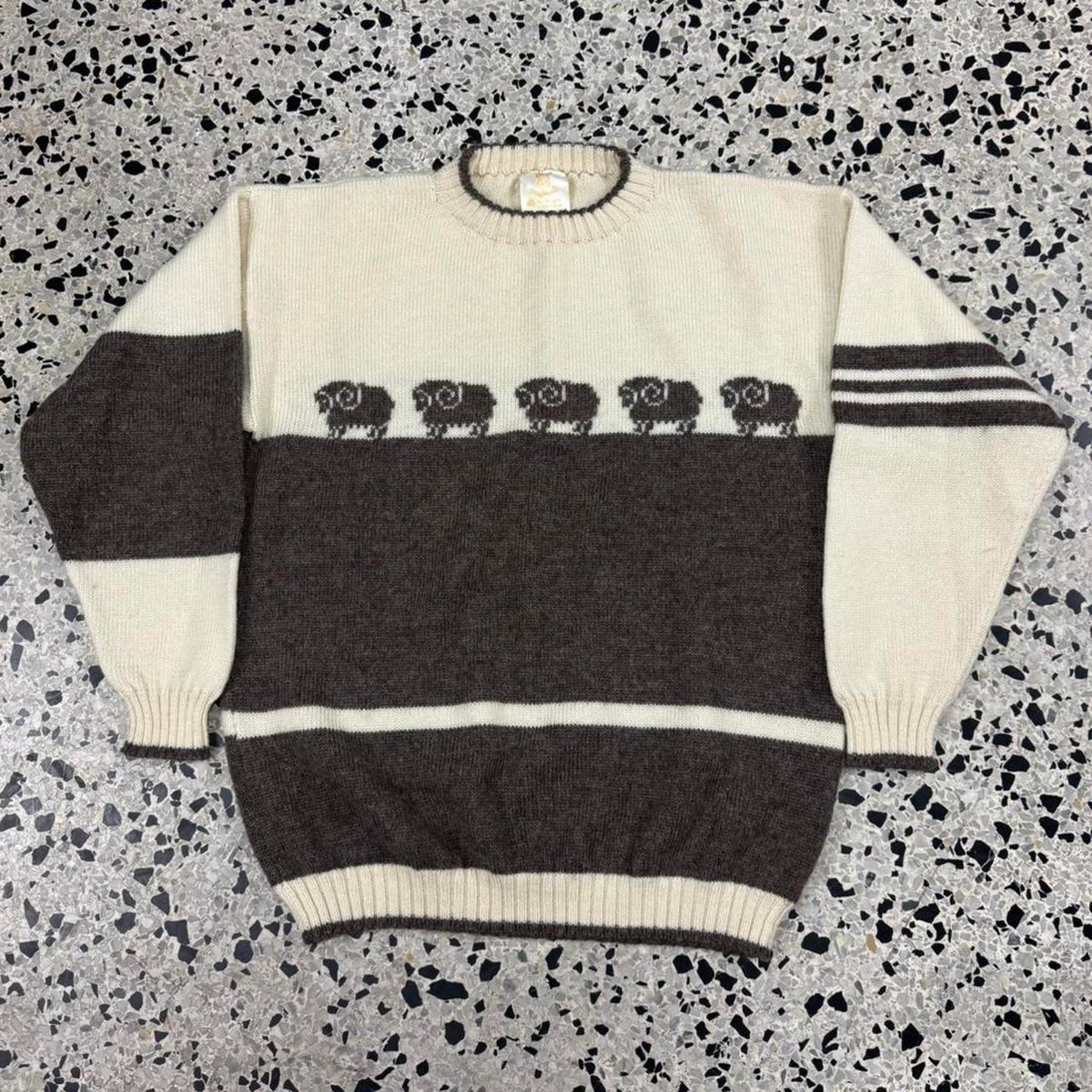 VINTAGE TRIAN ORIGINALS PURE NEW WOOL COUNTING SHEEP SWEATER: