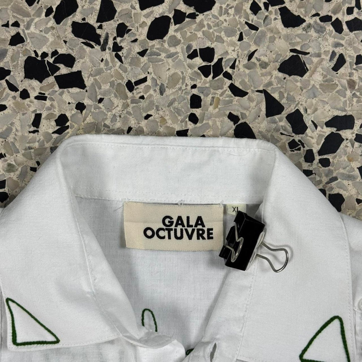 GALA OCTUVRE CHAIN STITCH GUAYABERA L/S BUTTON DOWN SHIRT: