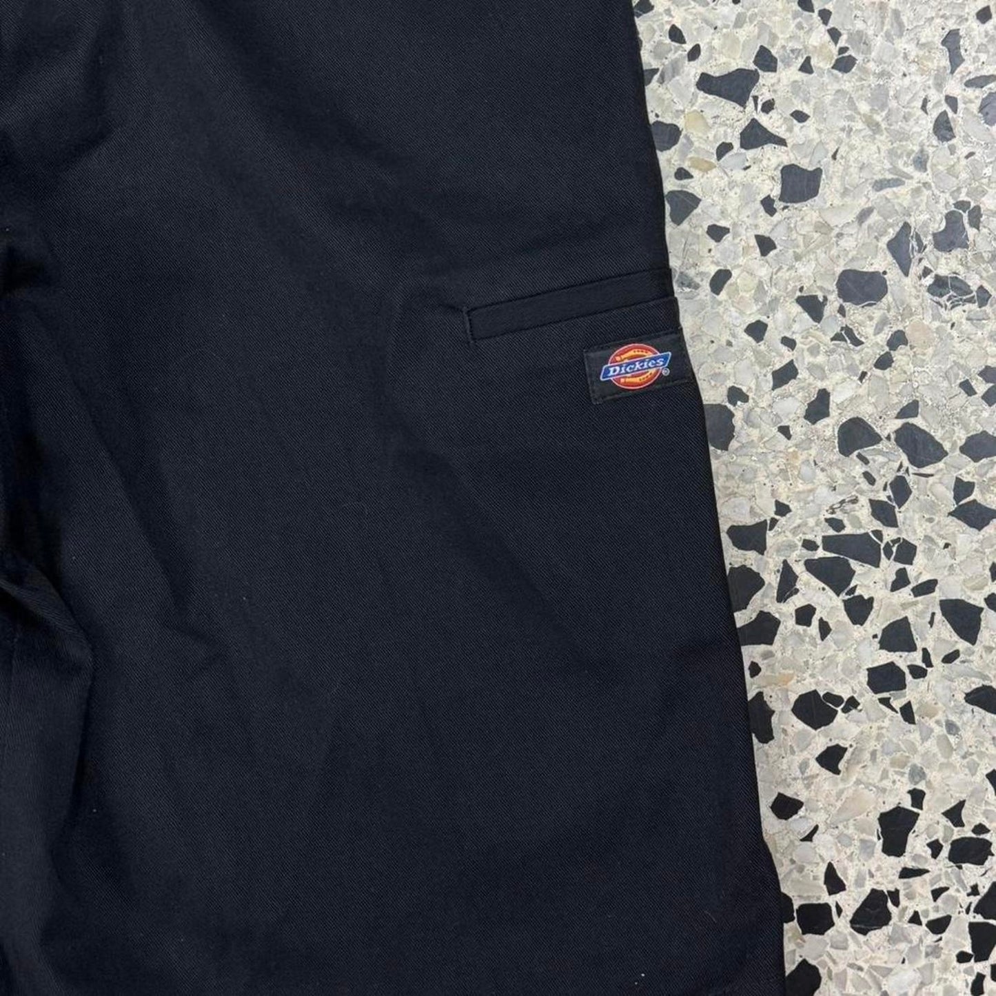 VINTAGE Y2K BLACK DICKIES LONG SHORTS:
