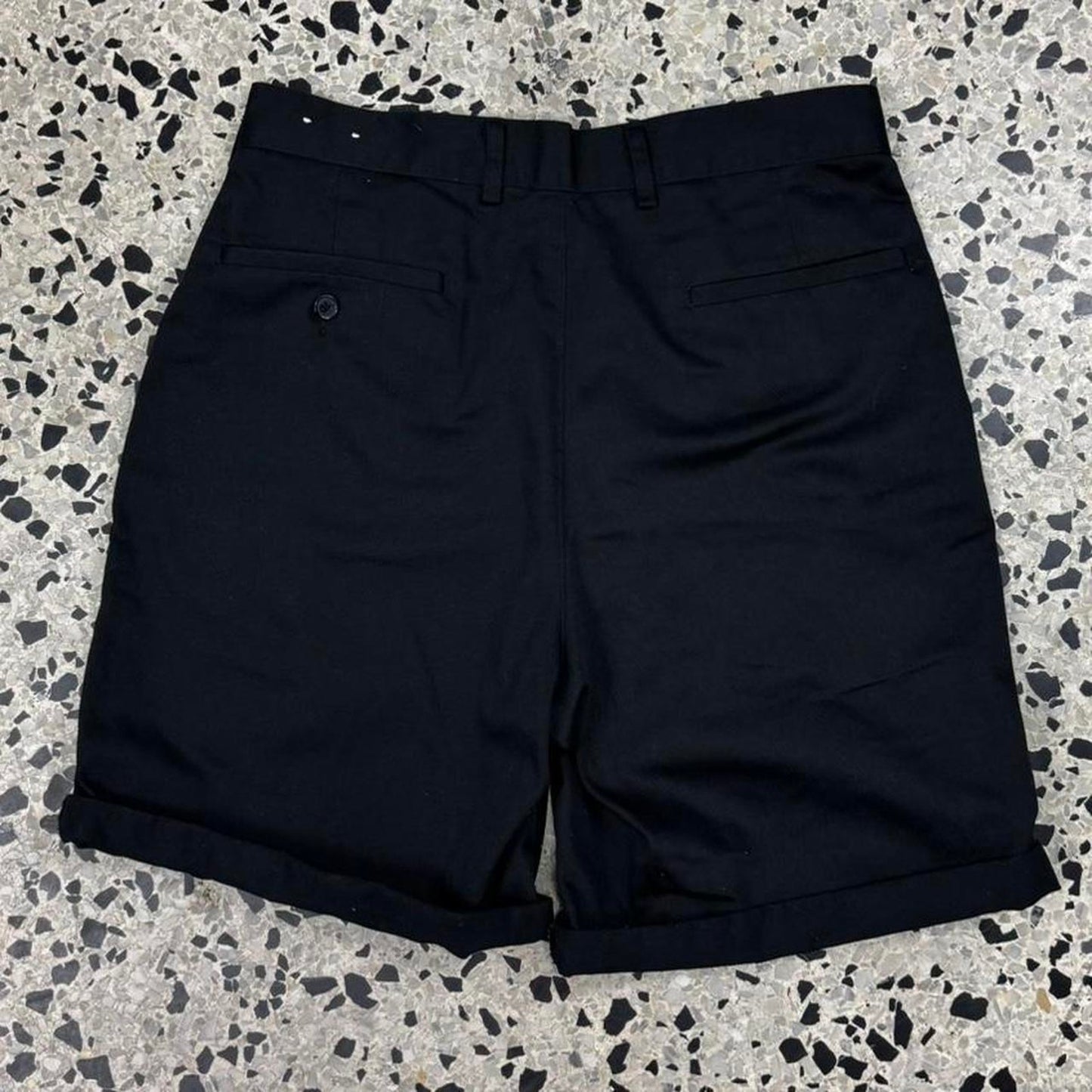 VINTAGE Y2K EDWARDS BLACK PLEATED WORK SHORTS: