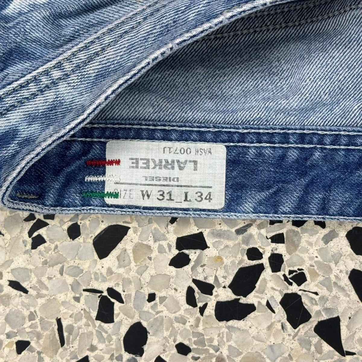 VINTAGE Y2K THRASHED DIESEL INDUSTRY LARKEE DENIM JEANS: