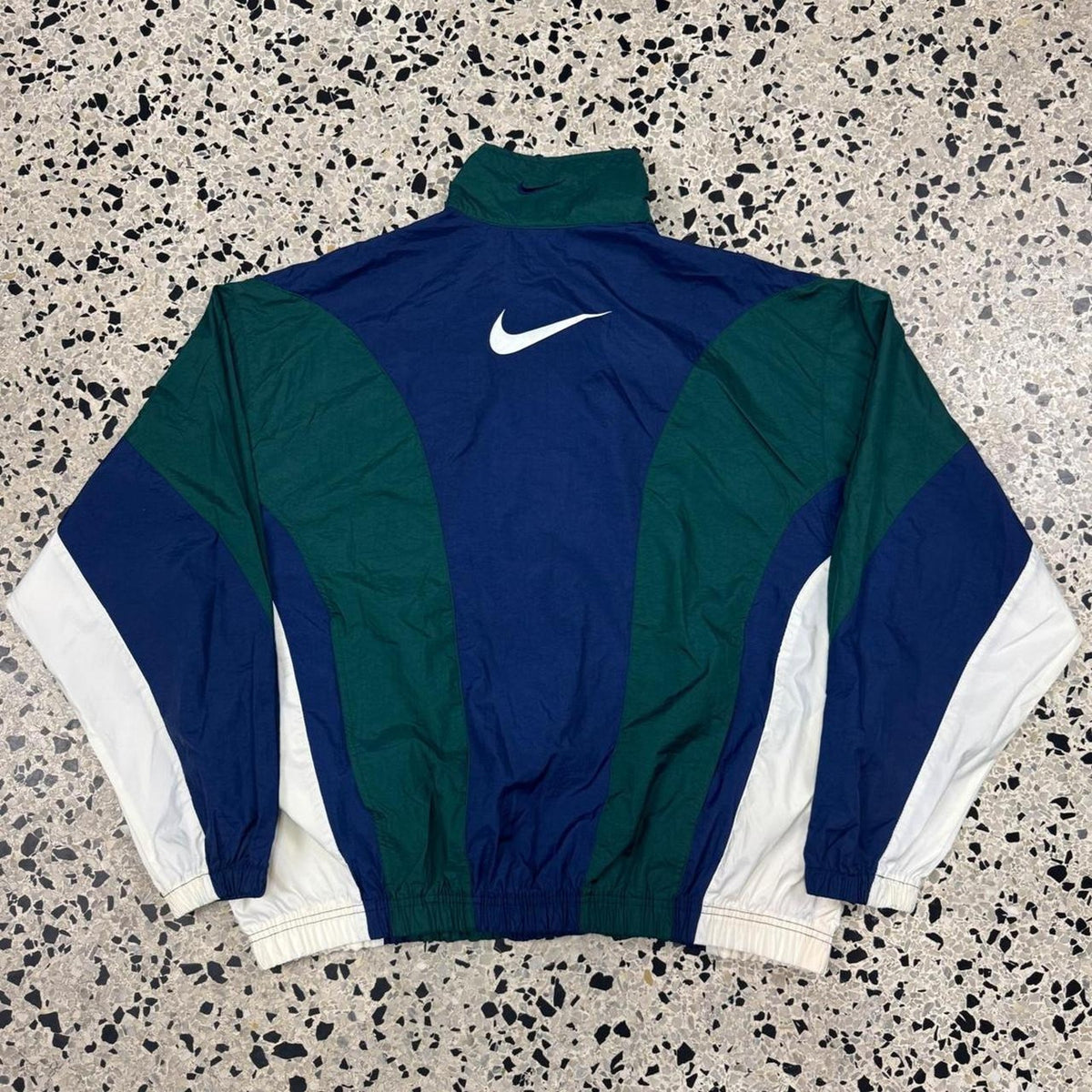 VINTAGE 90S Y2K NIKE BACK LOGO WINDBREAKER THE LIPTON JACKET: