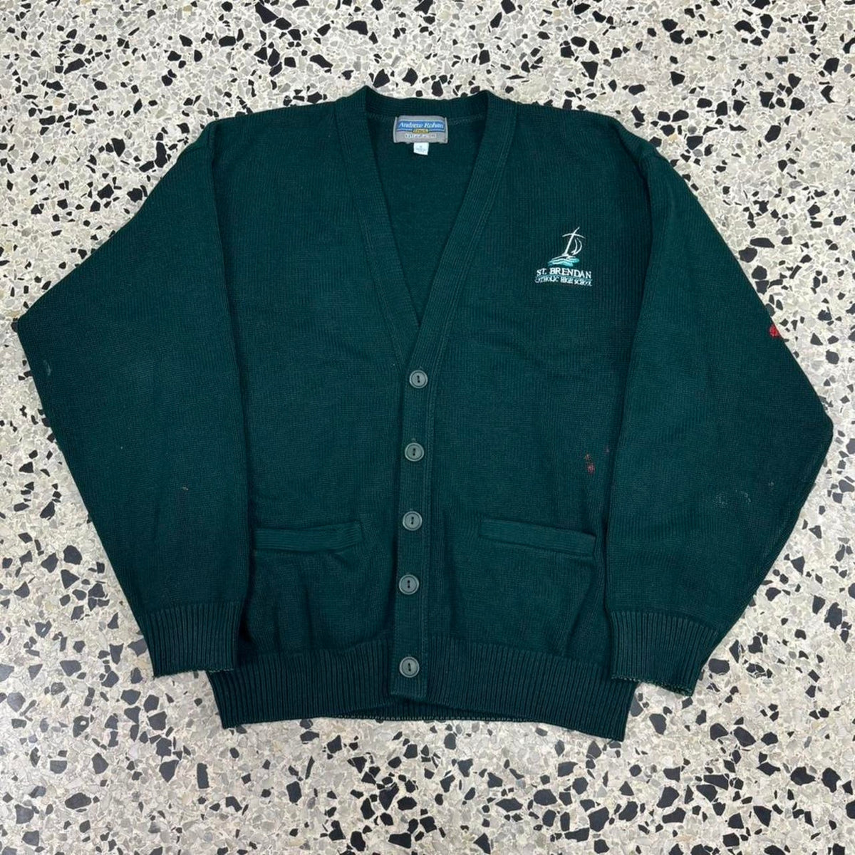 VINTAGE 90S Y2K MADE IN USA CATHOLIC SCHOOL PAINT SPLATTERED KNIT CARDIGAN: