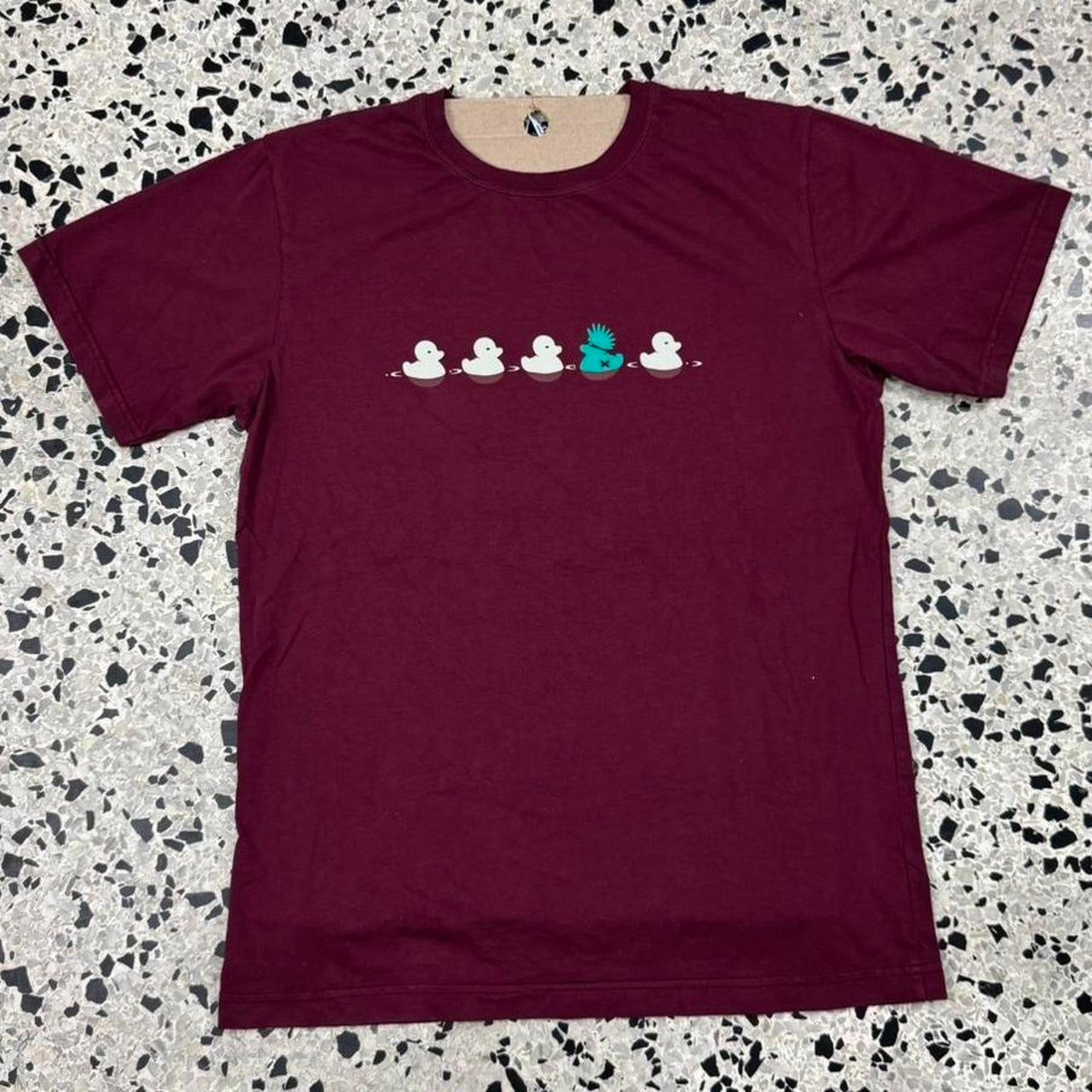 VINTAGE Y2K LASPID PUNK DUCK CARTOON TEE: