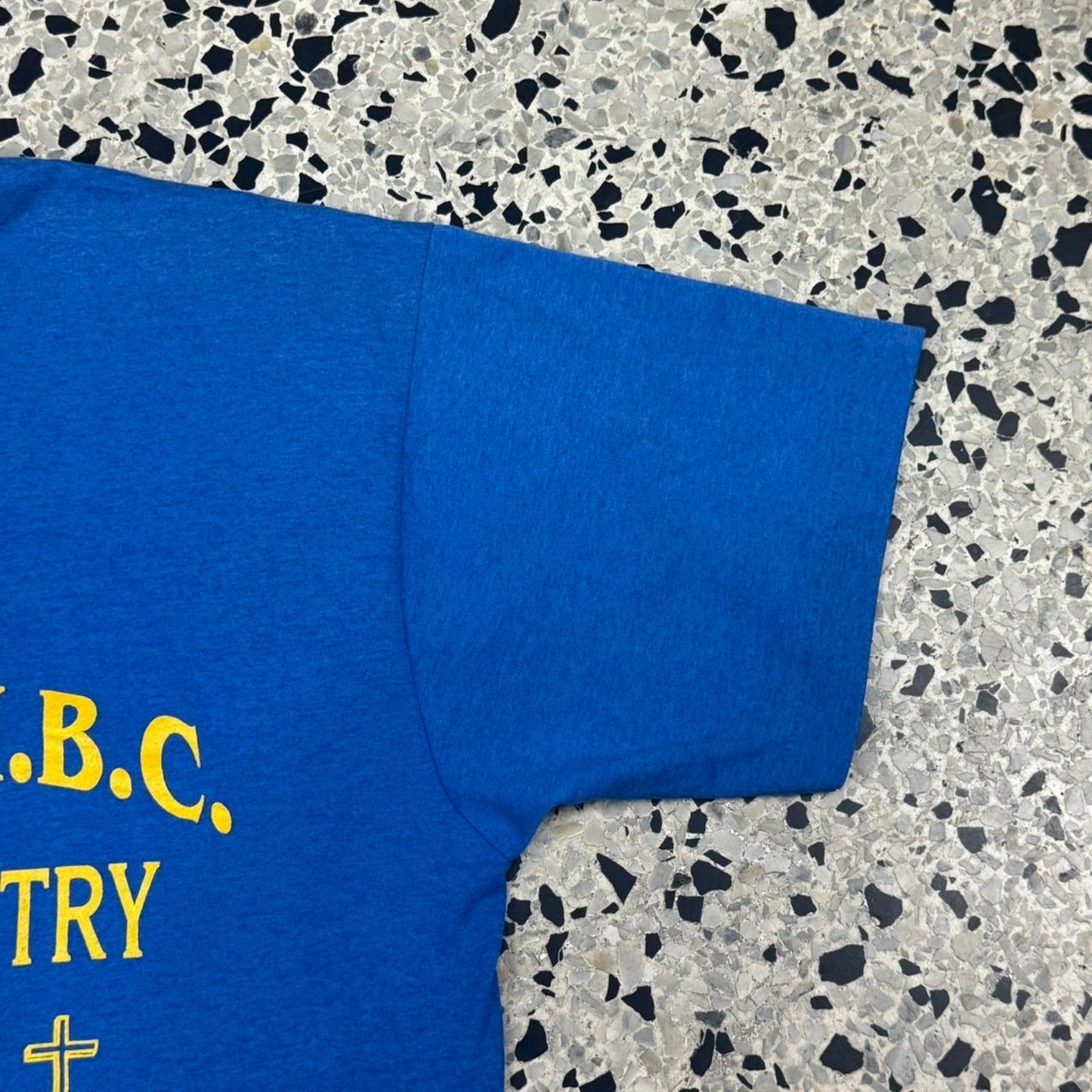 VINTAGE 90S SINGLE STITCH MT. CARMEL M.B.C. FELLOWSHIP RELIGIOUS TEE:
