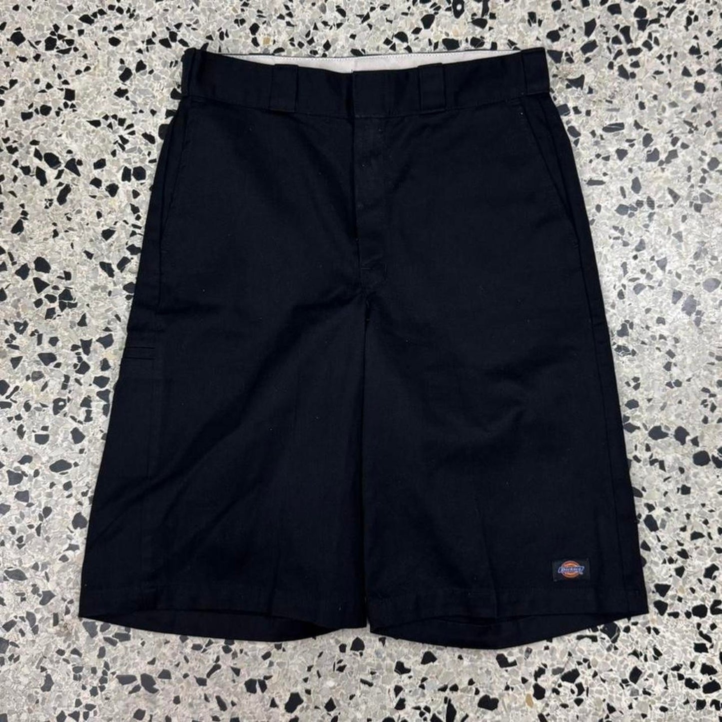 VINTAGE Y2K BLACK DICKIES LONG SHORTS: