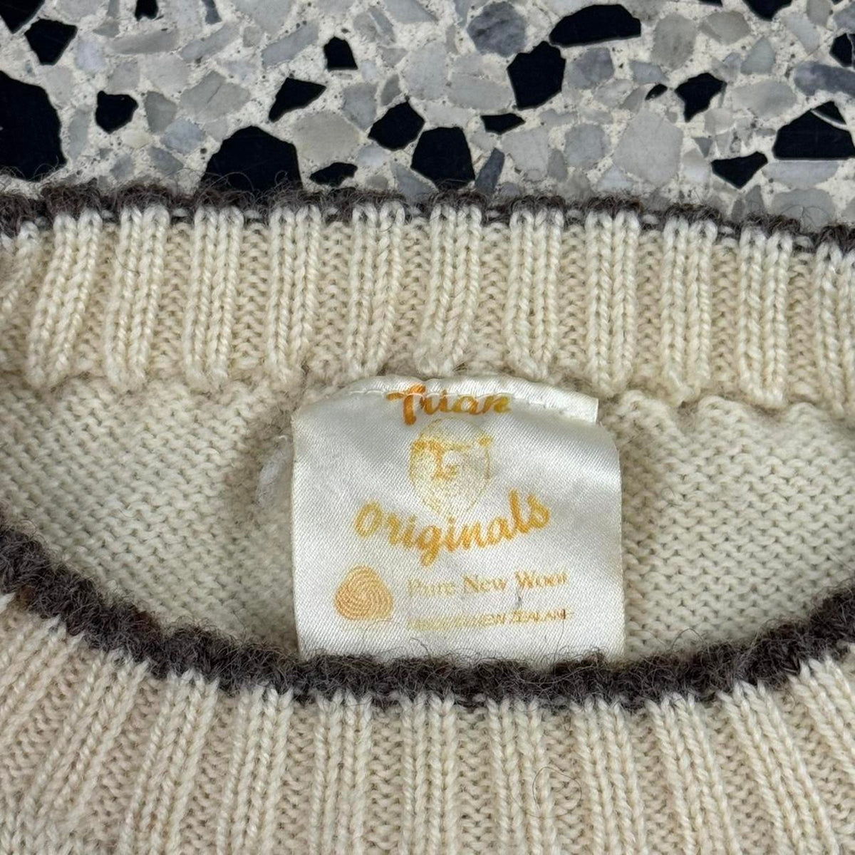 VINTAGE TRIAN ORIGINALS PURE NEW WOOL COUNTING SHEEP SWEATER: