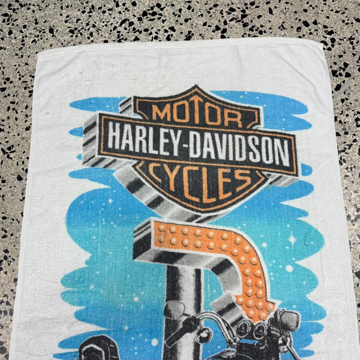 VINTAGE 90S HARLEY DAVIDSON LIVE TO RIDE/ RIDE TO LIVE BEACH TOWEL: